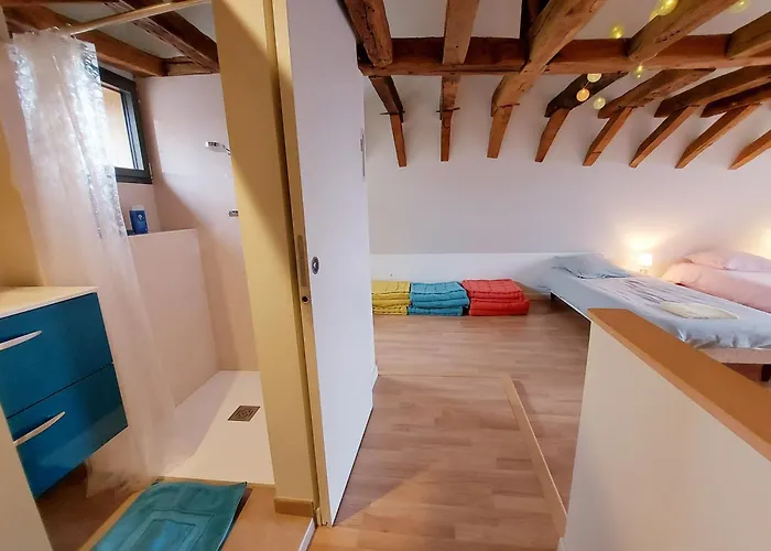 Le Plessis Aux Oiseaux, Jusqu'a 14 Personnes